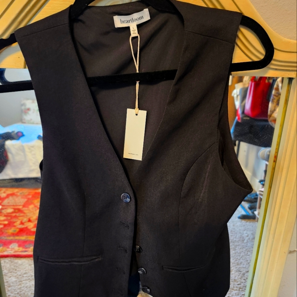 NWT Heartbloom button vest